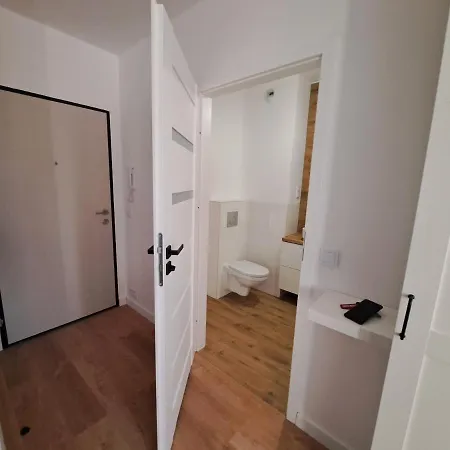 Chillout Airport Kl33 - Air Condition & Free Parking Διαμέρισμα *