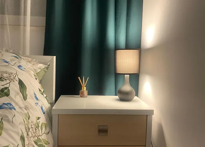 Chillout Airport Kl33 - Air Condition & Free Parking *